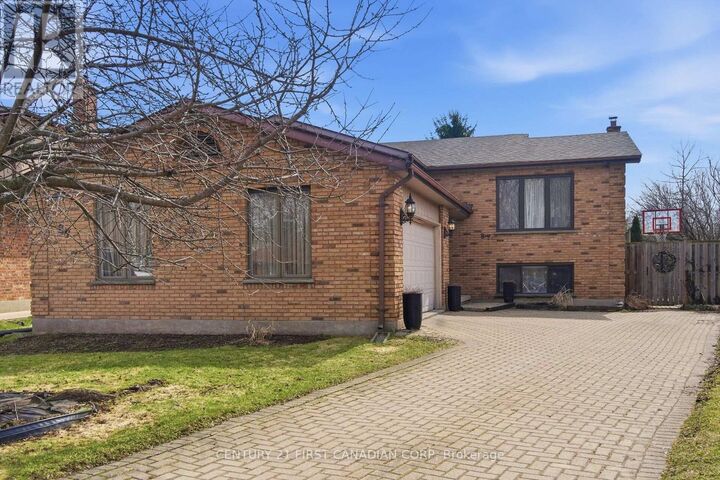 Property Photo:  87 Grieve Place  ON N6E 3C9 