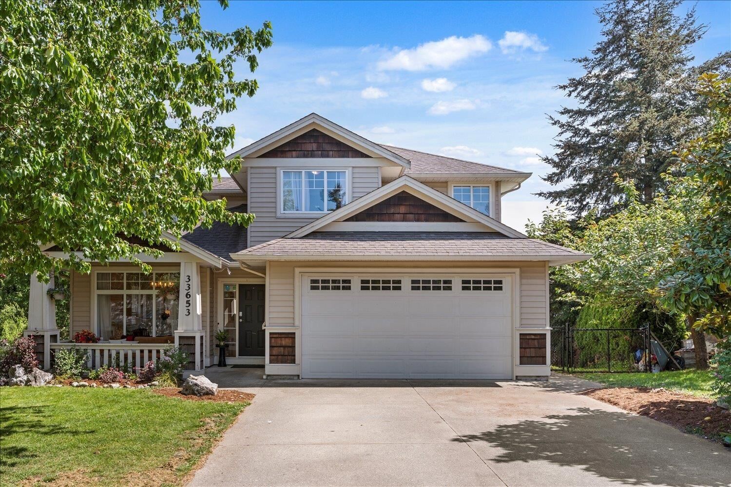 Property Photo: 33653 Graham Court BC V2V 7P1