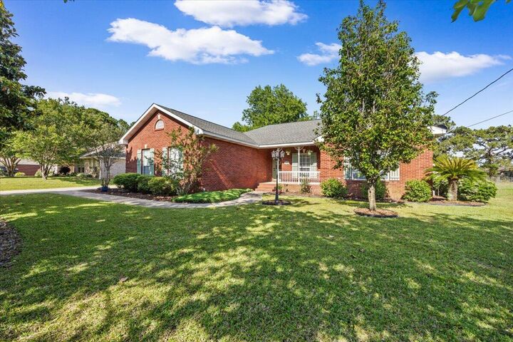 Property Photo:  1830 Seahawk Lane  FL 32566 