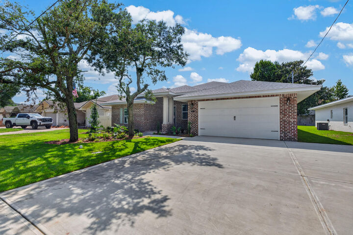 Property Photo:  12 Tooke Street  FL 32547 
