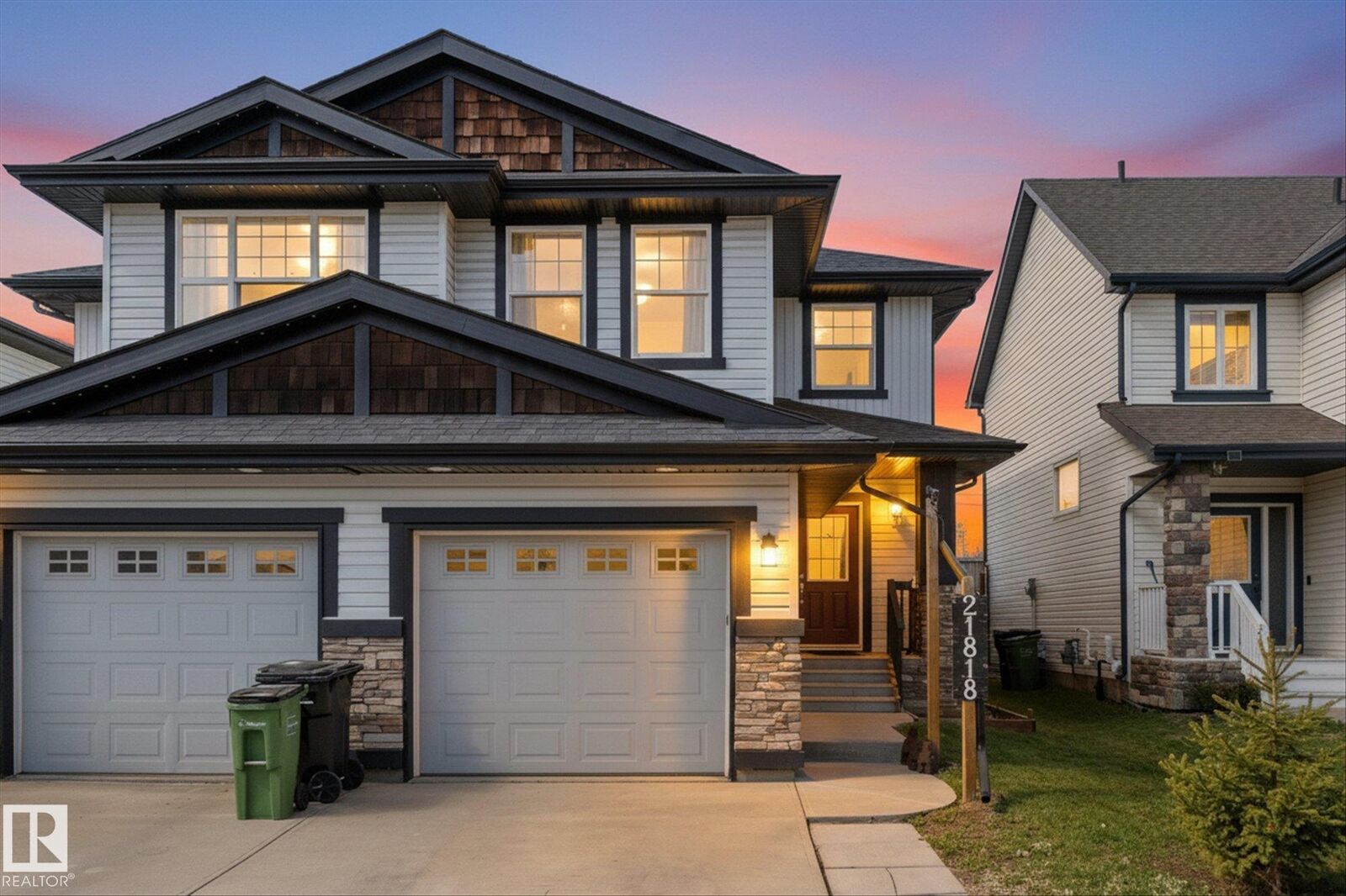 Property Photo:  21818 99A Avenue NW  AB T5T 4T2 