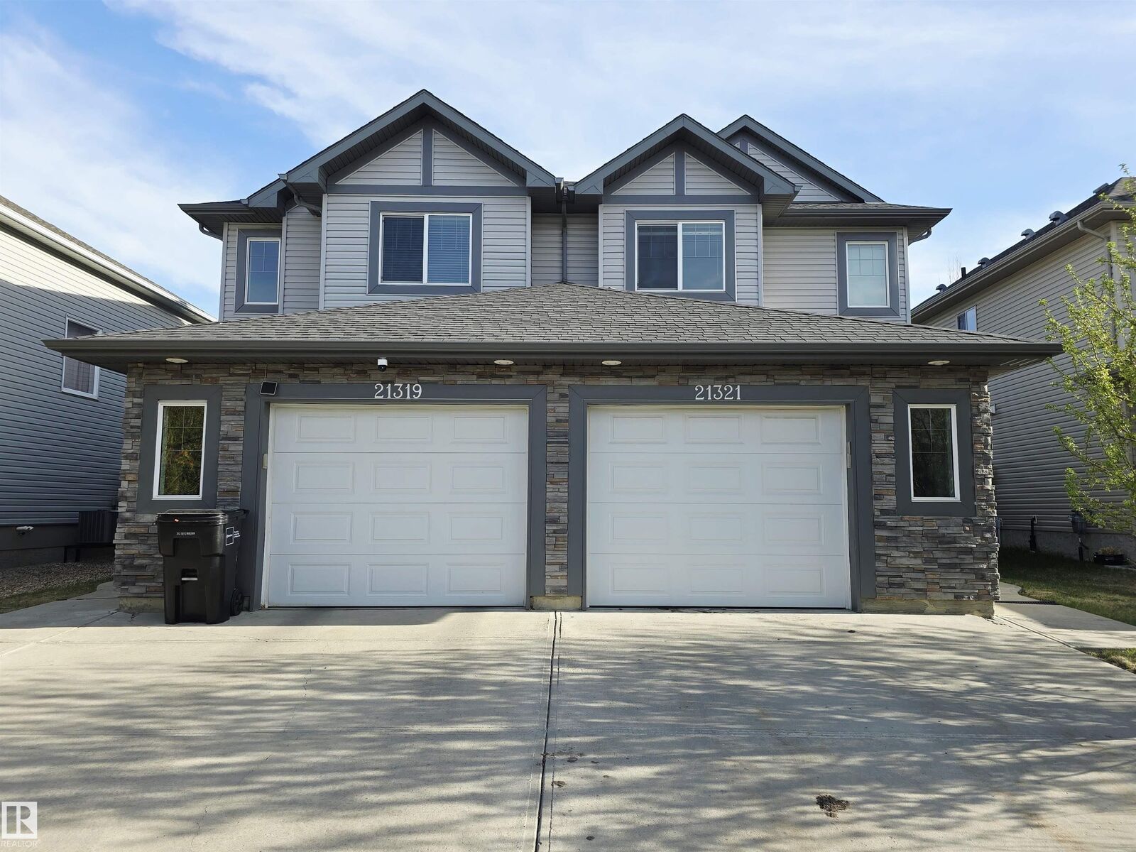 Property Photo:  21321 94 Avenue NW  AB T5T 4E5 