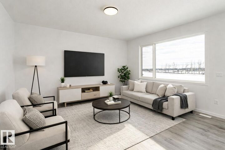 Photo de la propriété:  6271 180 Avenue NW  AB T5Y 4L8 