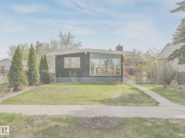 Property Photo:  9735 155 Street NW  AB T5P 2K8 