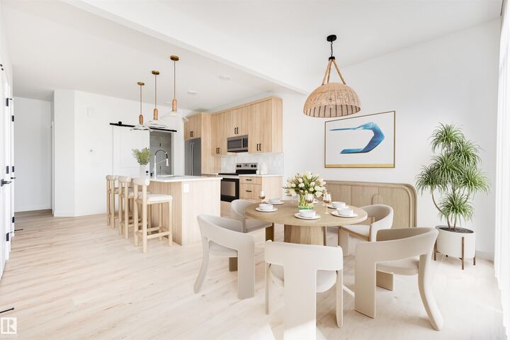Property Photo:  18 Cheval Close  AB T8H 2Z3 