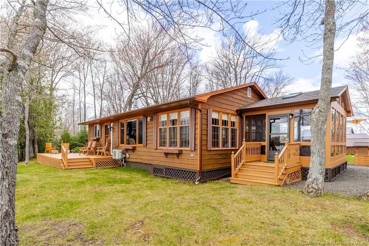 Photo de la propriété:  18 Lakeside Crescent  NB E6K 3H9 