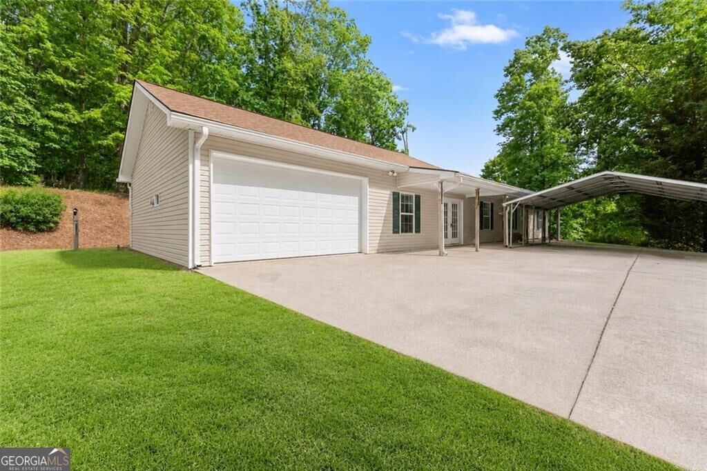Property Photo: 398 Gold Ridge Road GA 30533
