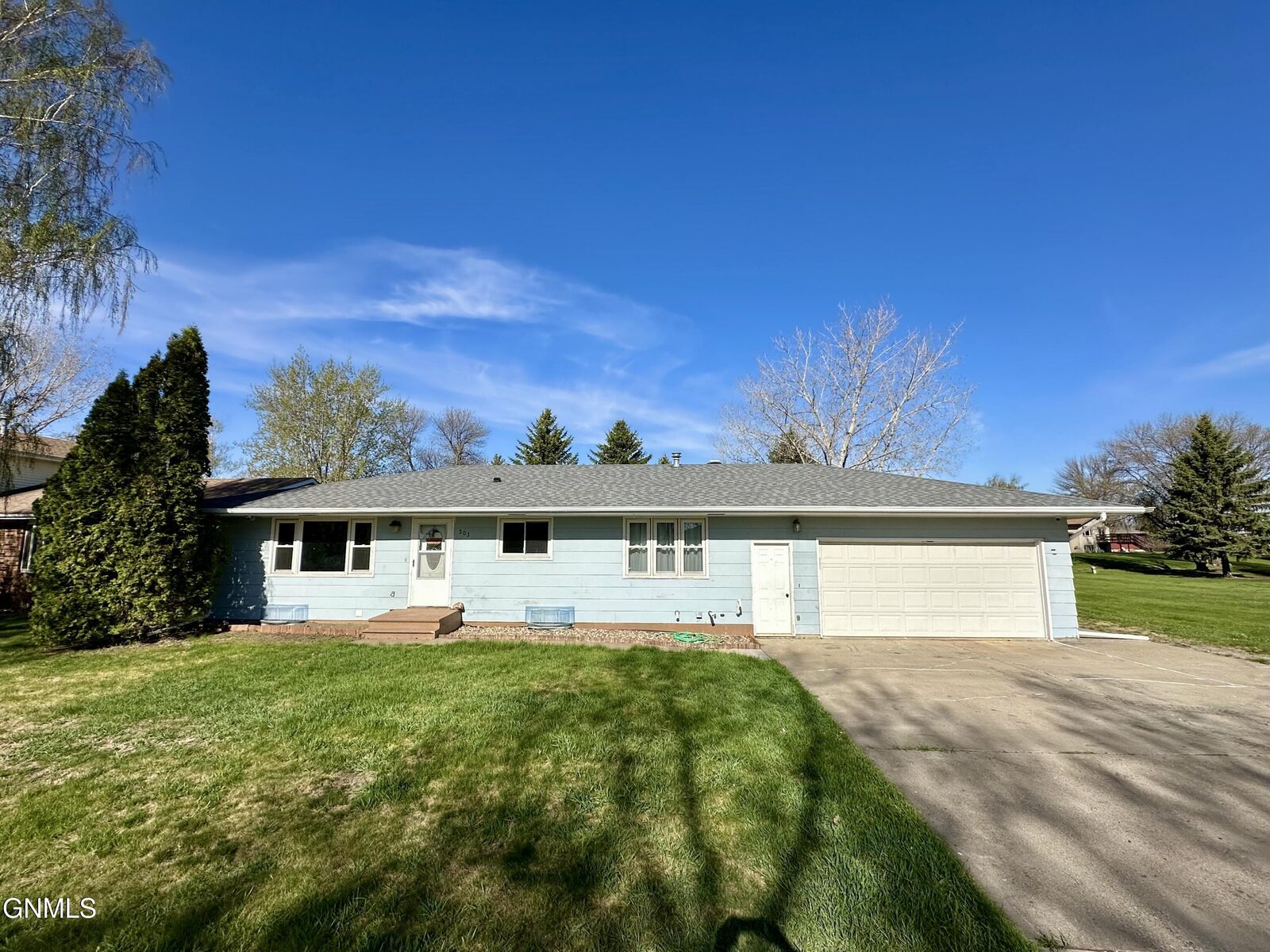 Property Photo:  503 Sayler Street  ND 58576 