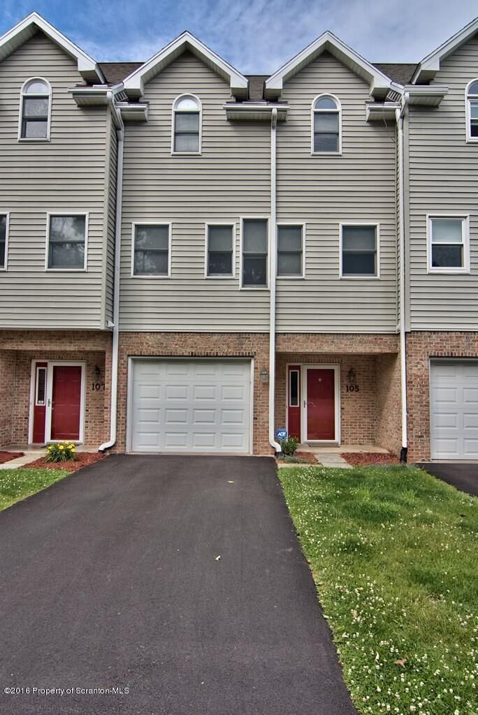 Property Photo:  