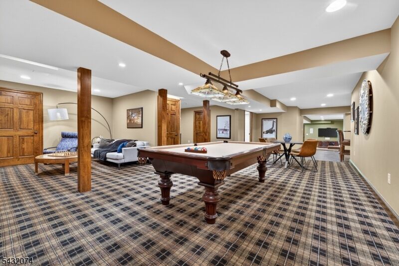 Property Photo:  10 Tara Way  NJ 08867 