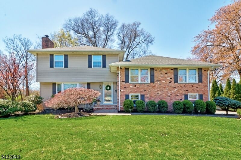 Property Photo: 2 Midwood Dr NJ 07932