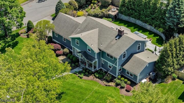 Property Photo:  1091 Minisink Way  NJ 07090 