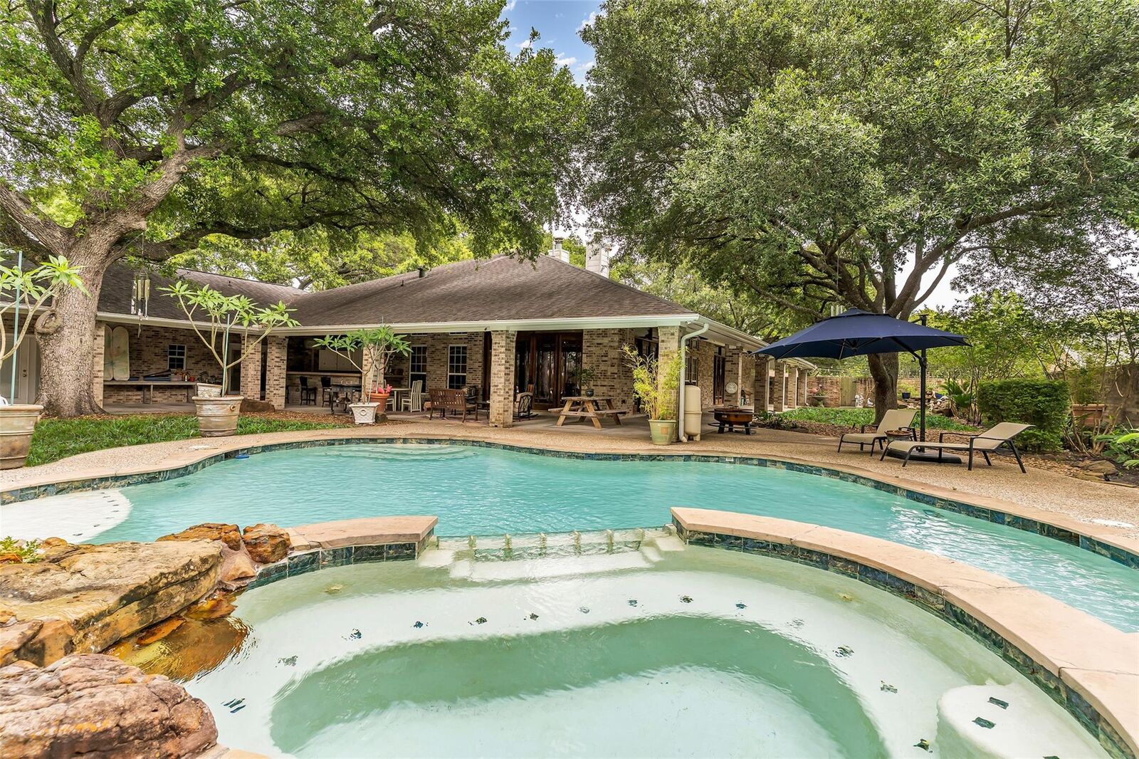 Property Photo:  3519 Singleton Road  TX 77521 