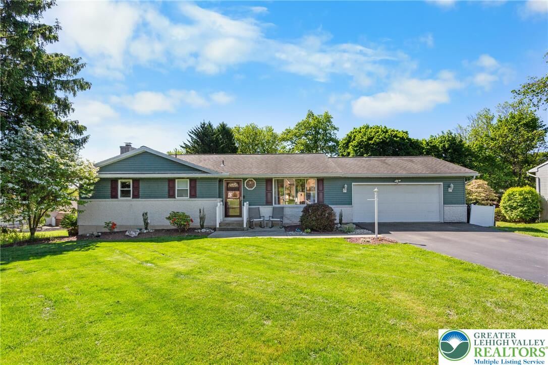 Property Photo:  411 Nolf Road  PA 18064 