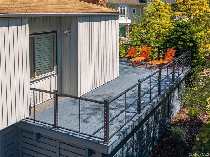 Property Photo:  9 Salisbury Place  NY 10960 