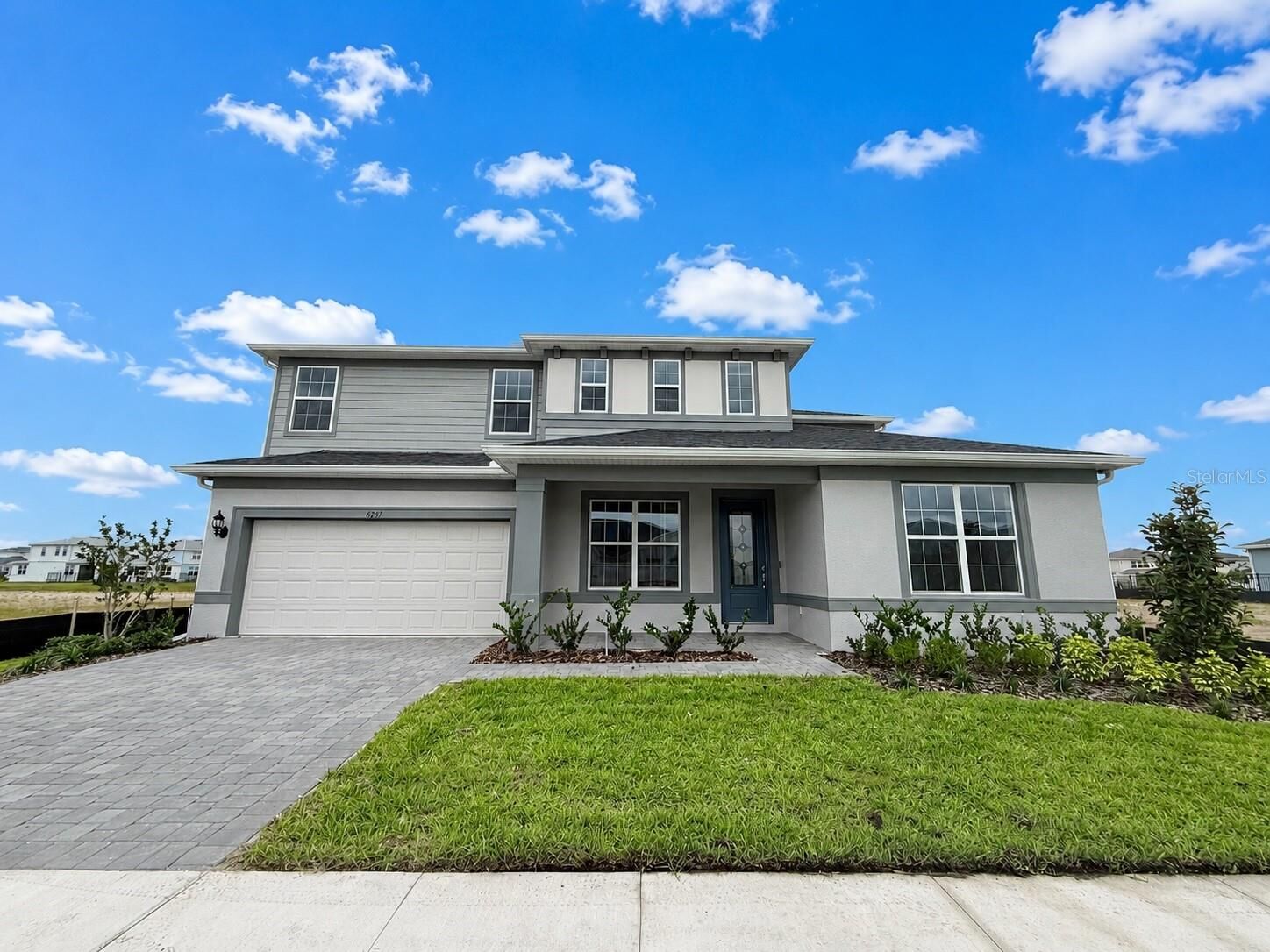 Property Photo: 6937 Dappled Oak Way FL 32829