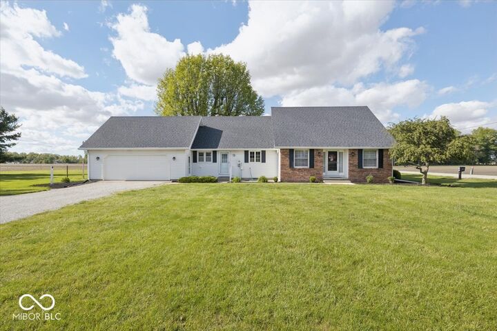 Property Photo:  3287 S 800 E  IN 46902 