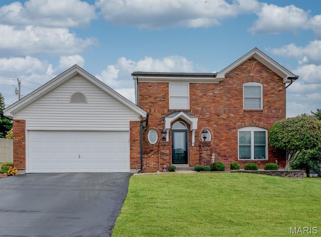 Property Photo:  2136 Riding Spur Drive  MO 63146 