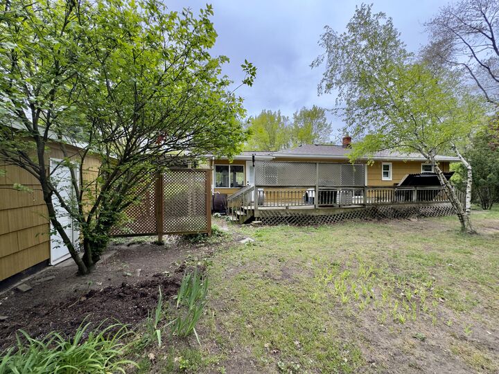 Property Photo:  19105 Glendale Circle  MI 49456 