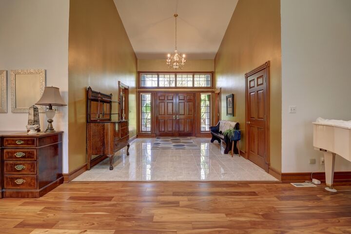 Property Photo:  3900 Valley Oaks Drive  IA 52732 