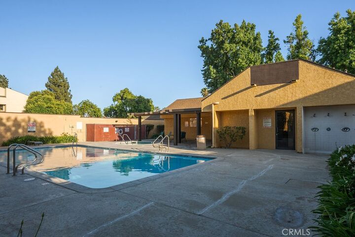 Property Photo:  435 W 9th D5  CA 91786 