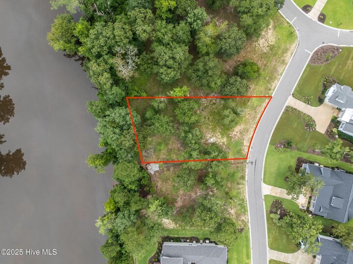 Property Photo:  9140 Fallen Pear Lane NE  NC 28451 