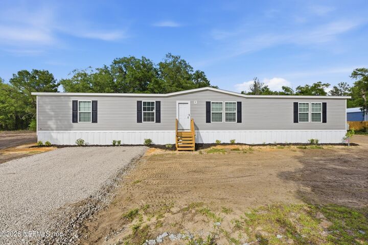 Property Photo:  352 N County Road 315  FL 32148 