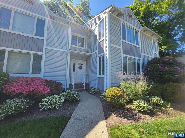 Property Photo:  2 Grand Avenue 4  NJ 07506 