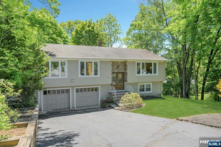 Property Photo:  34 Bear Brook Lane  NJ 07039 