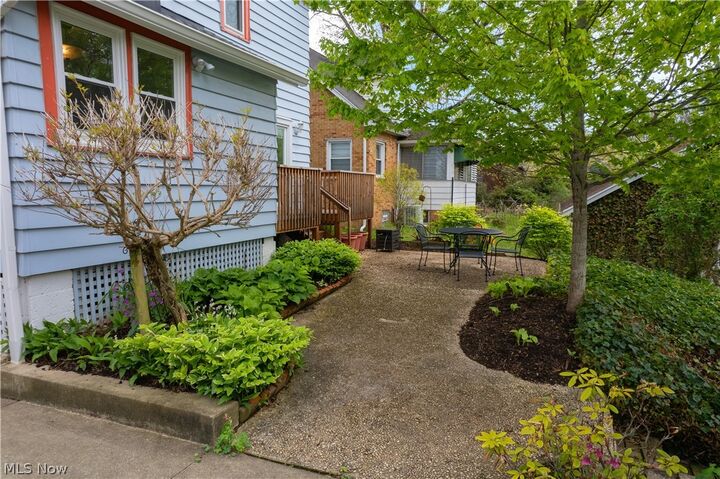 Property Photo:  638 Vine Street  OH 44240 