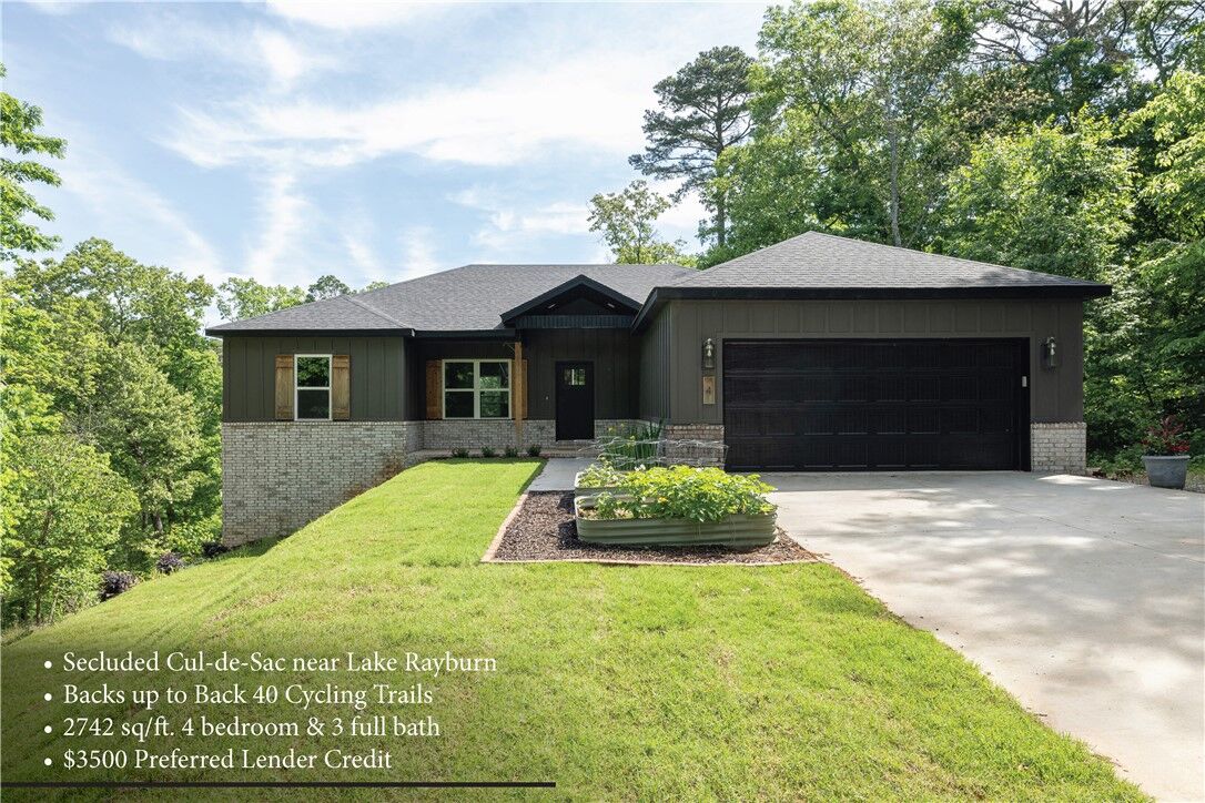Property Photo:  4 Goring Circle  AR 72714 