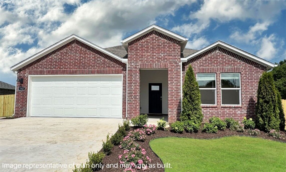 Property Photo:  570 Nevada Street  AR 72730 