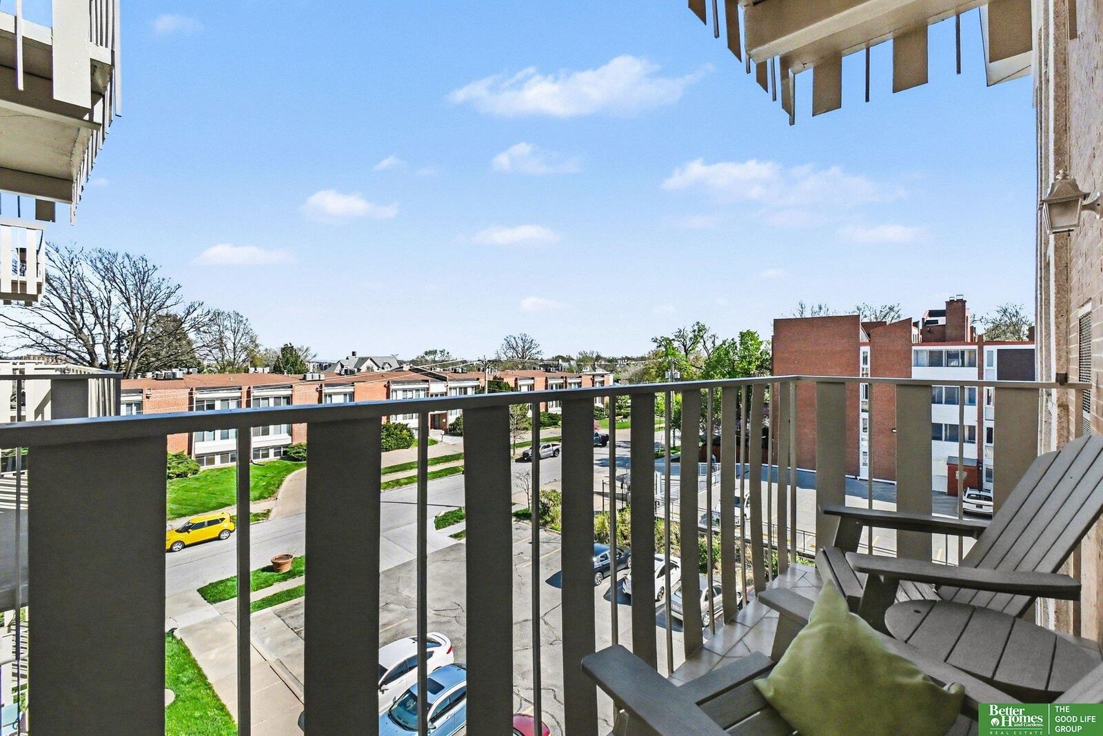 Property Photo:  500 S 37th Street 401  NE 68105 