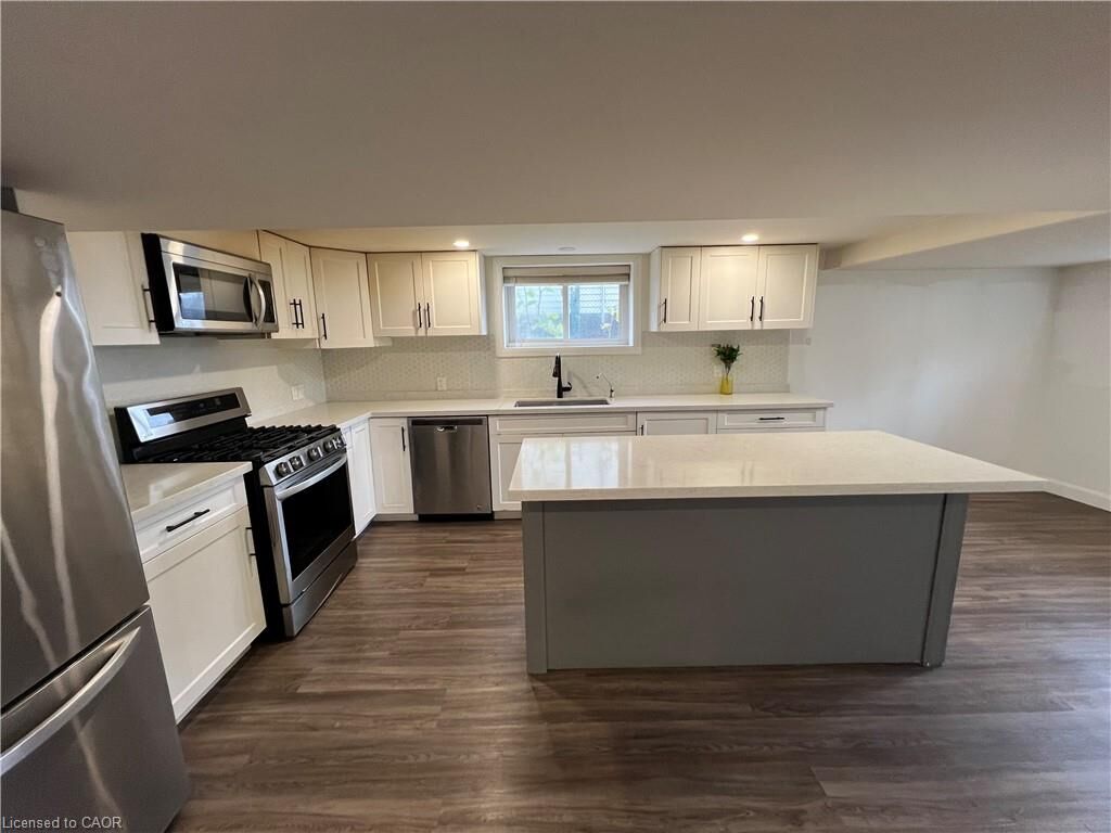 Property Photo:  176 Queensdale Avenue E Lower  ON L9A 1K3 