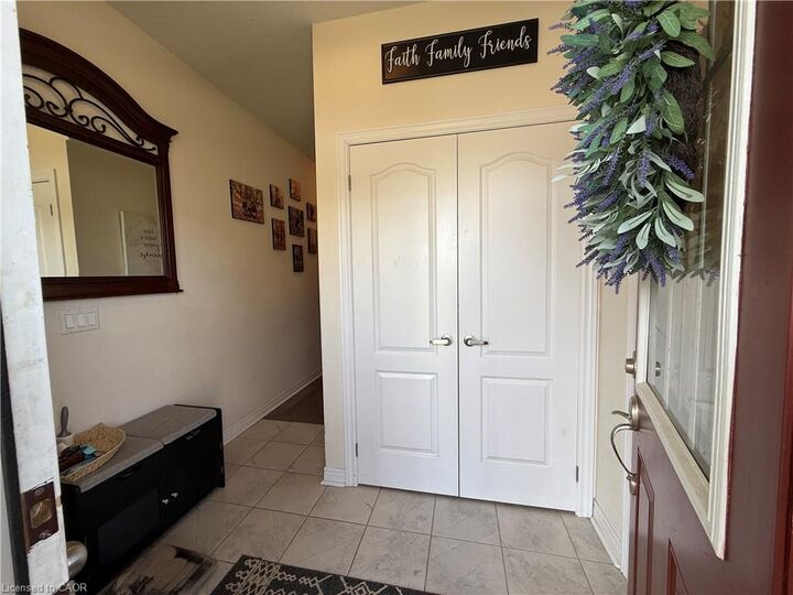 Property Photo:  499 Thompson Street  ON N4T 0L5 