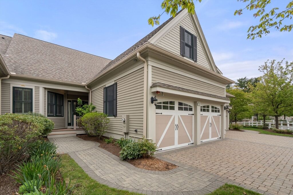 Property Photo:  3 Meadows Lane 3  MA 02478 