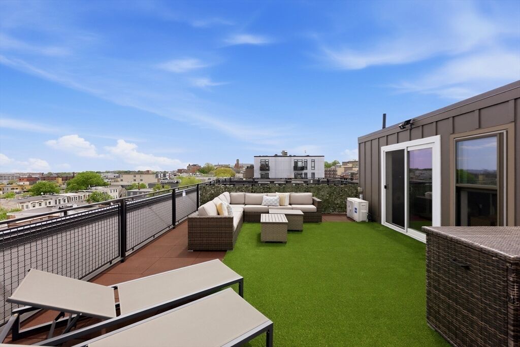 Property Photo:  410 W Broadway 505  MA 02127 