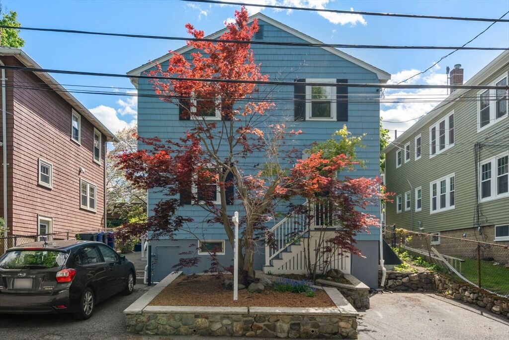 Property Photo:  26 Laurel Street 26  MA 02476 