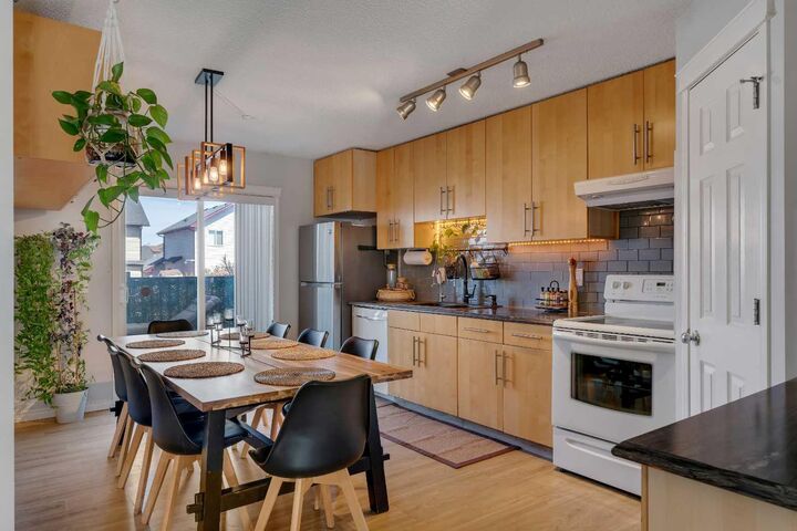 Property Photo:  179 Saddlemead Road NE  AB T3J 4J3 