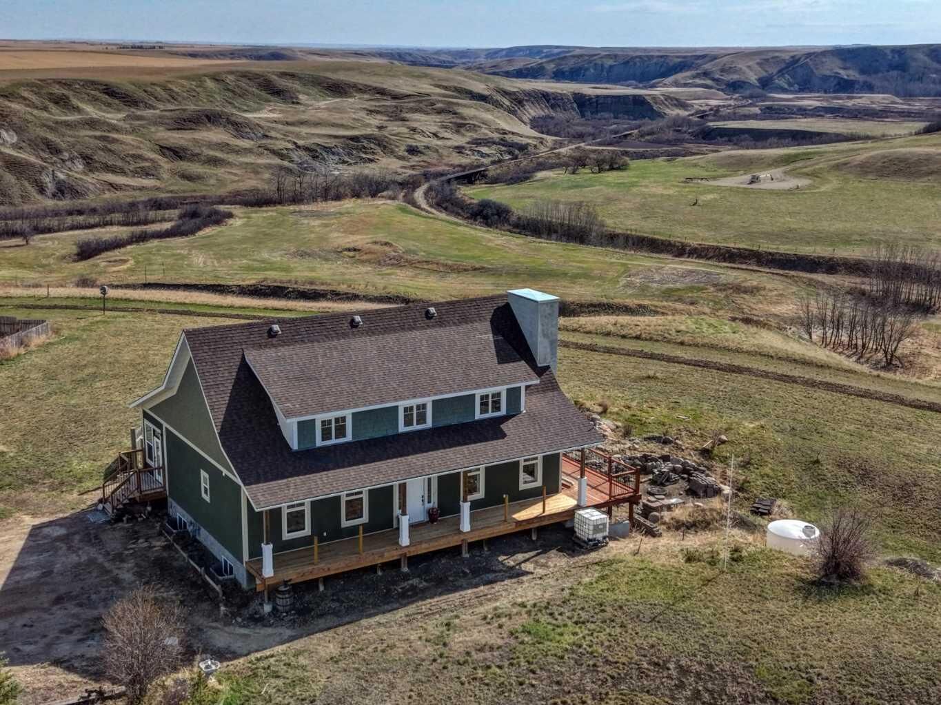 Property Photo: 272041 Highway 840 AB T0J 2T0