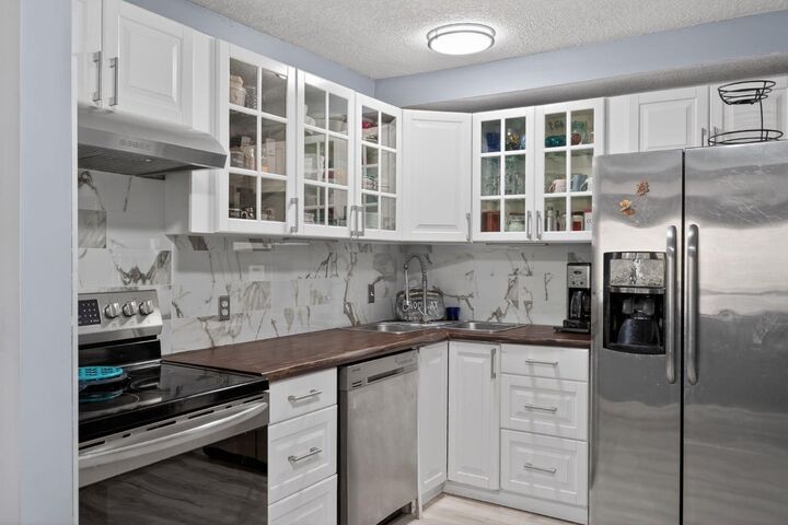 Property Photo:  643 4 Avenue NE 23  AB T2E 0J9 