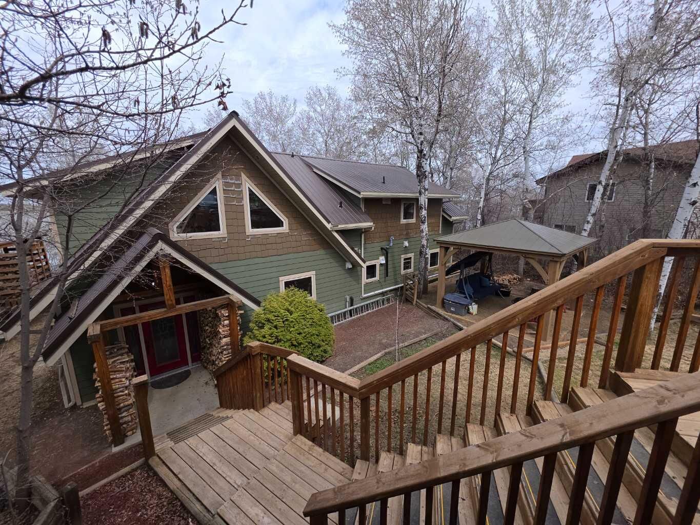 Property Photo:  24 Hill Avenue  SK S9V 0X7 