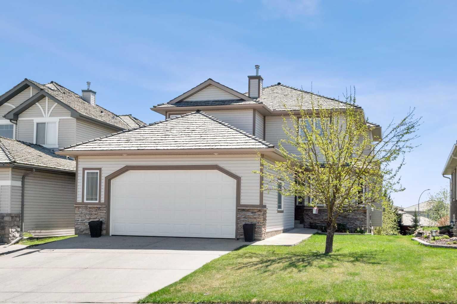 Property Photo: 42 Gleneagles Terrace AB T4C 1W4