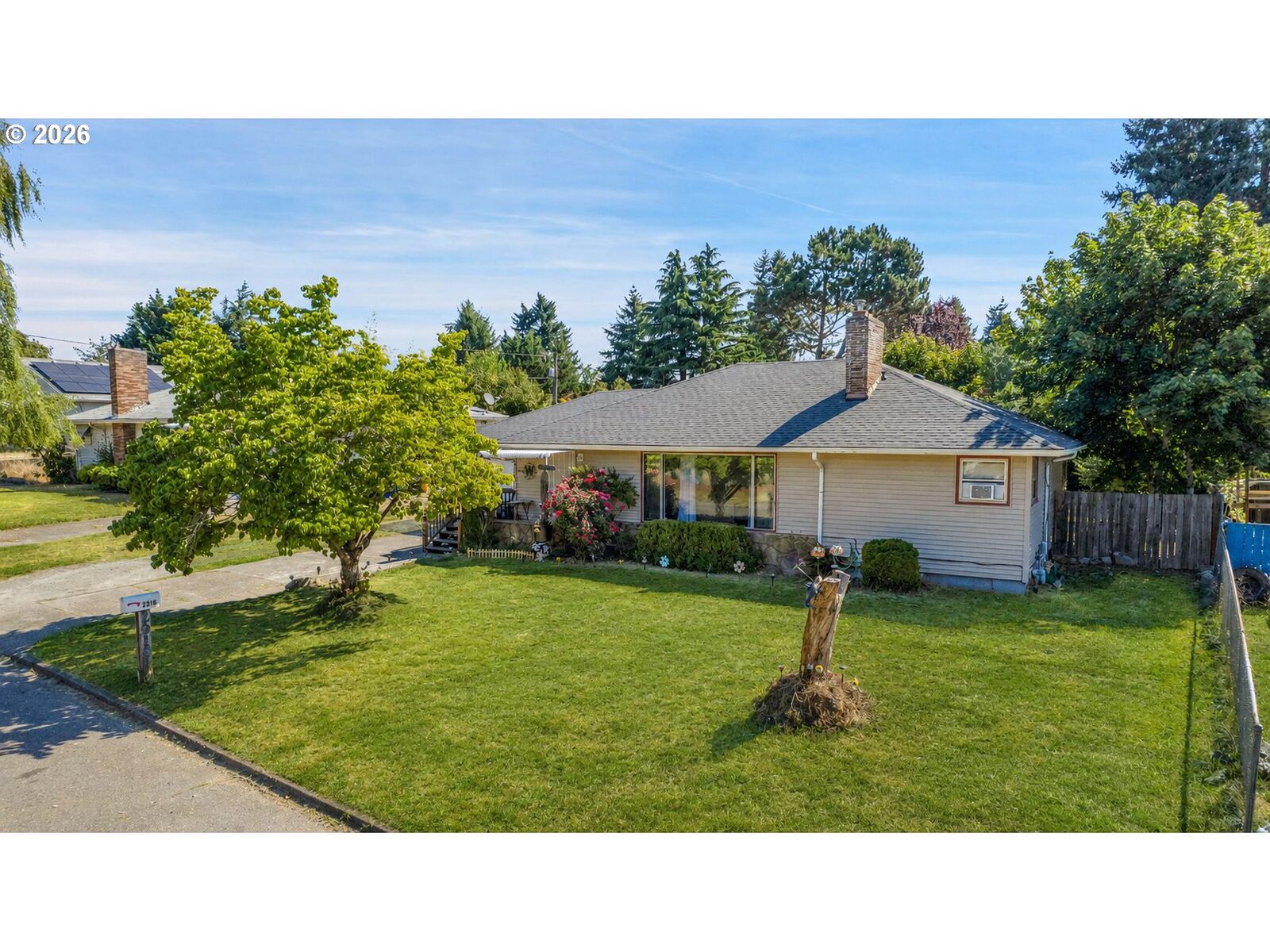 Property Photo:  2918 SE 143rd Ave  OR 97236 