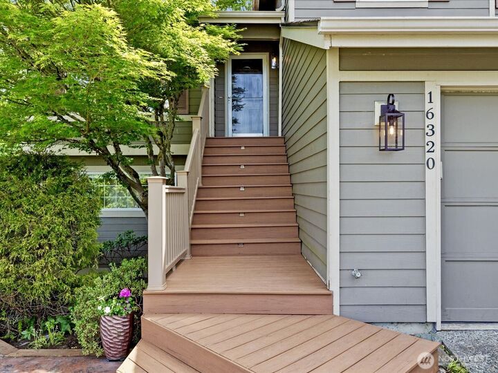 Property Photo: 16320 3rd Avenue NE WA 98019