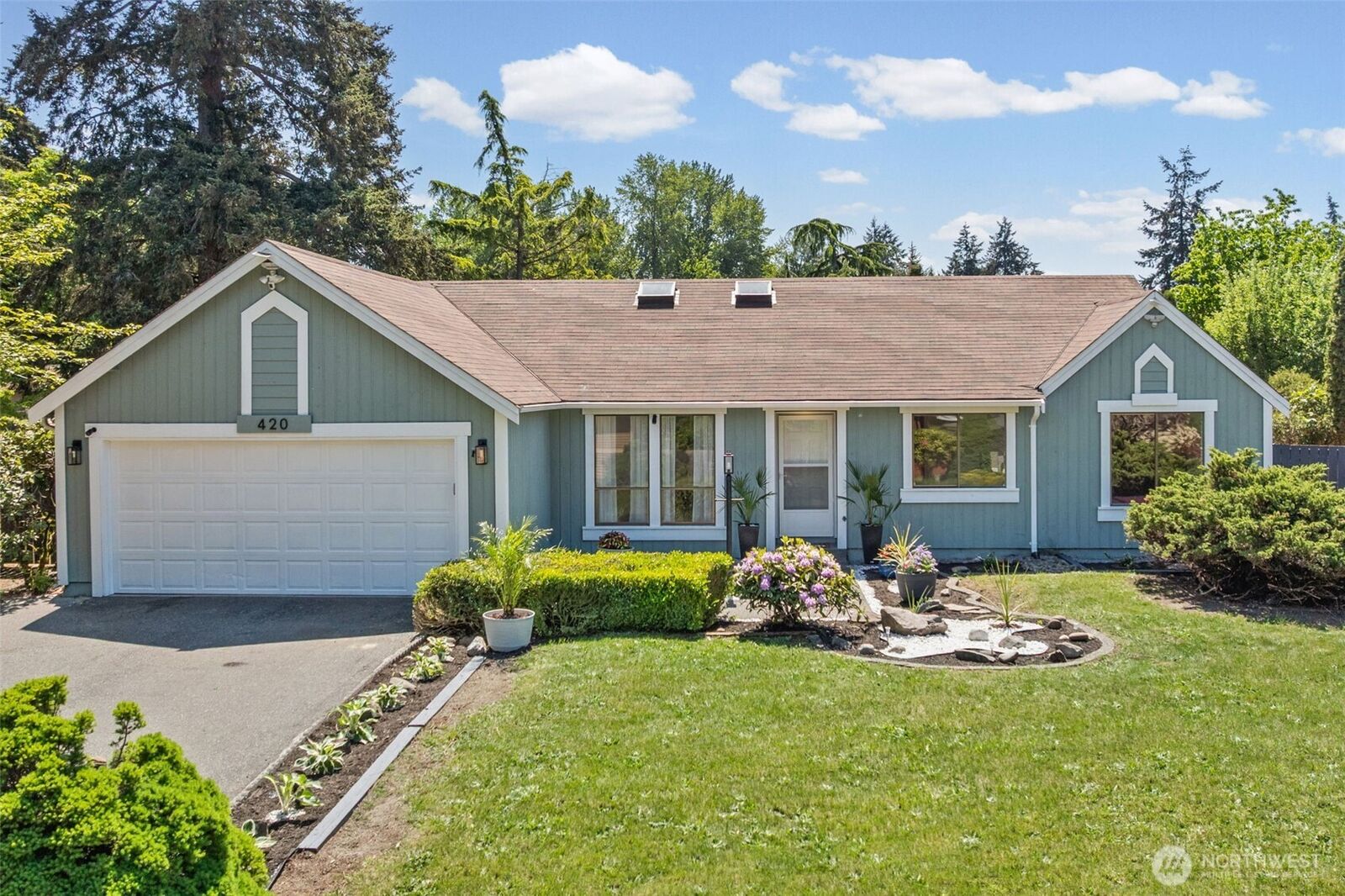 Property Photo: 420 160th Street E WA 98445