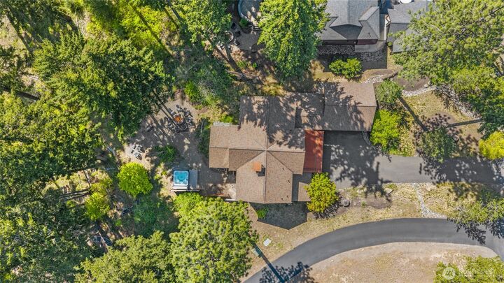 Property Photo:  241  Black Nugget Lane  WA 98922 