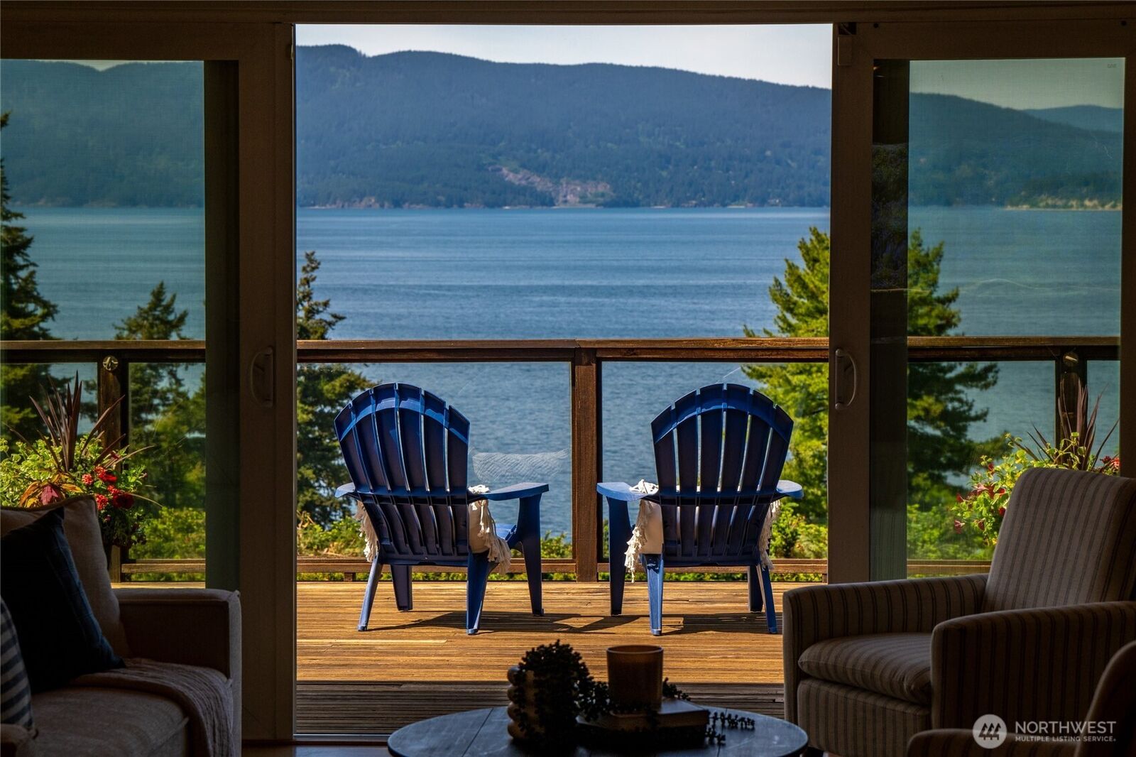Property Photo:  418  Briar Road  WA 98225 