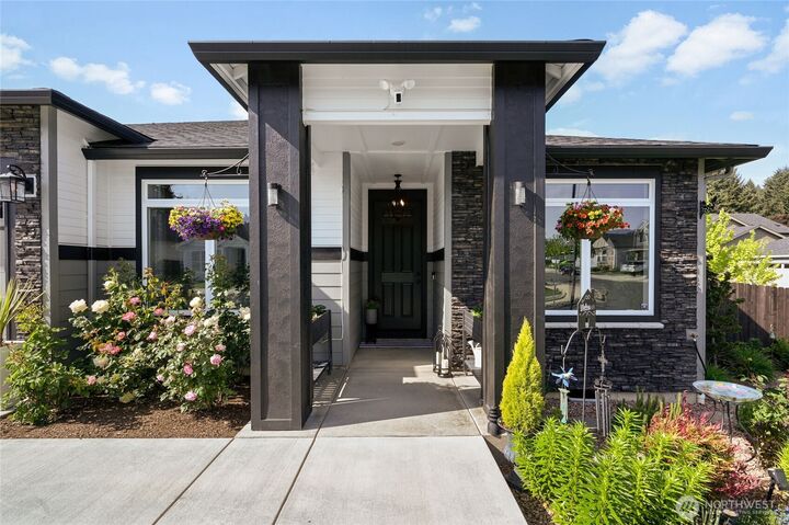 Property Photo:  6318 NE 126th St  WA 98686 