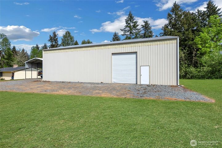 Property Photo: 33109 78th Avenue S WA 98580